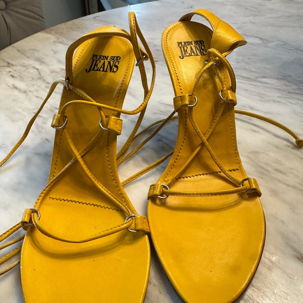 Plein Sud Yellow Strappy Sandals Elegant Design